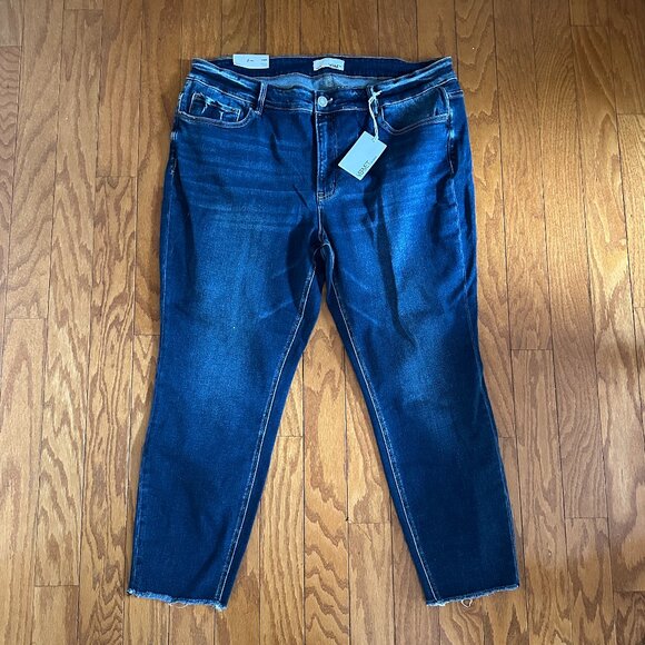 Vervet Amber Mid-Rise Skinny Jeans Size 22 - Picture 1 of 4